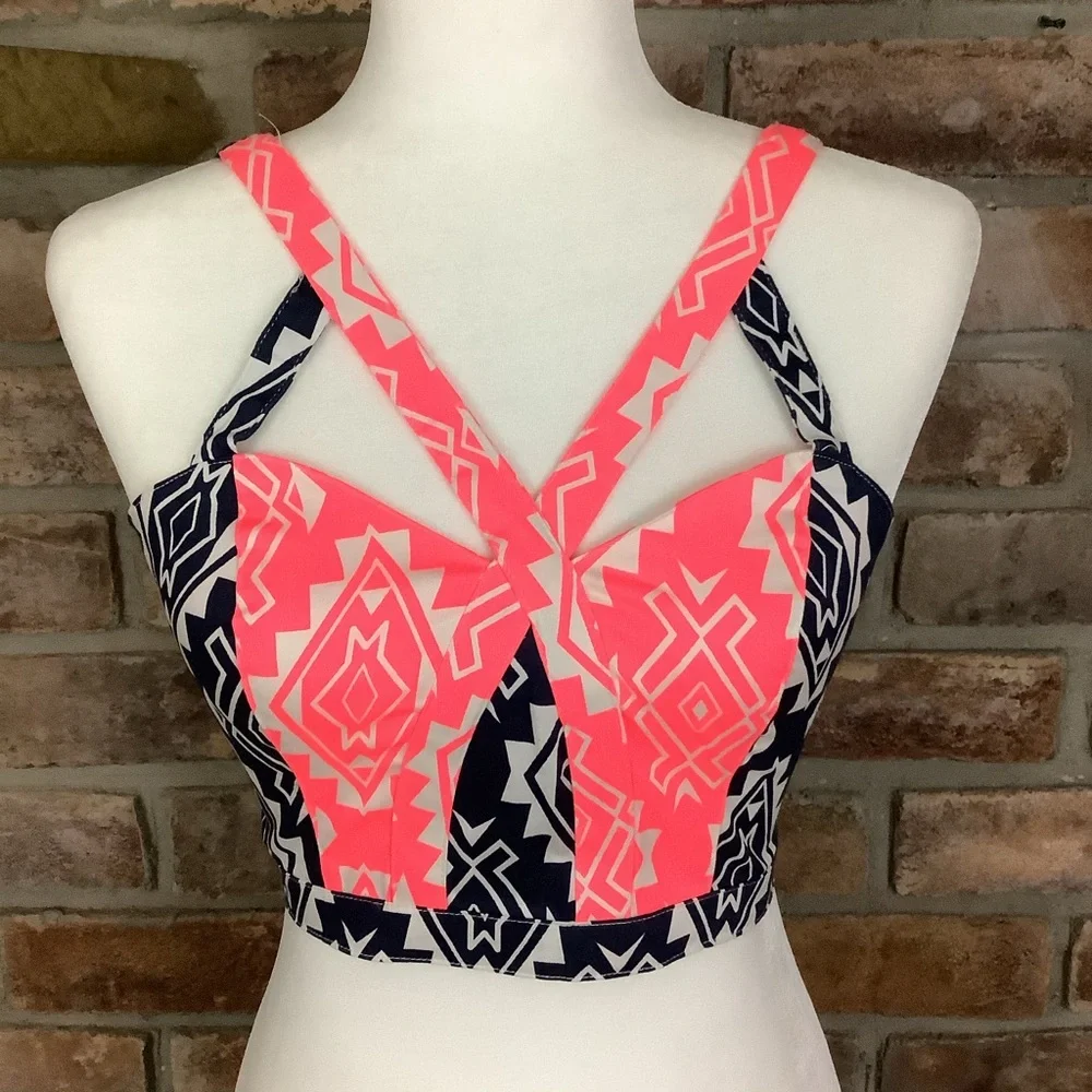 FLYING TOMATO Aztec Print Back Zip Crop Top SZ-S - Picture 1 of 11